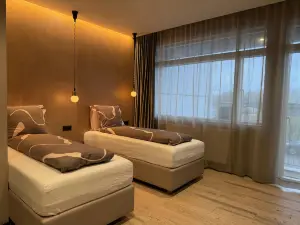 Hotel Lotus