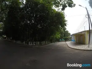 Backpackers and Travellers Art Hostel, Tours Agency Huila y Colombia