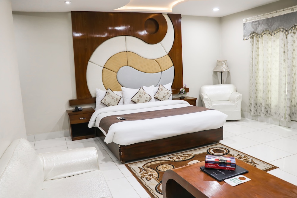 Almaida Pizza Garden Multan Phone Number Fasci Garden