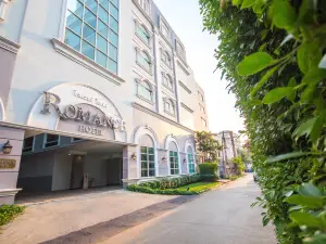 Romance Hotel Srinakarin