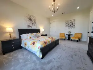 Beautiful Hillside Home Overlooking Dove Ridge Vineyard