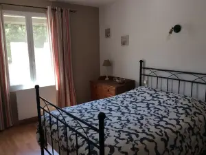 House in Provence, 15 minutes from the beach, 20 minutes from Aix and Marseille.