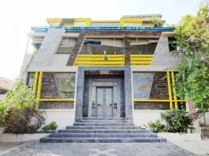 OYO Hotel Skg Akshhya Inn Lodging and Boarding