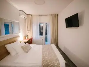 2I Rooms