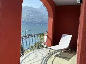 76湖の家