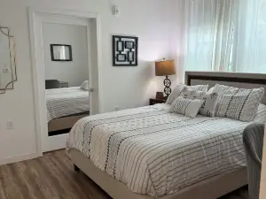 Resort Like Living in this Convenient, close to ALL,Near BART to take everywhere