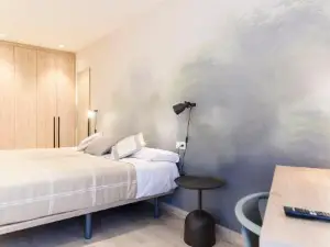 Aparthotel Salburua