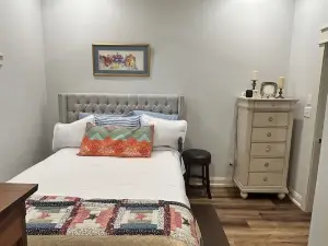 Cozy country cottage 35 minutes to Oxford, Tupelo & 60 miles from Memphis