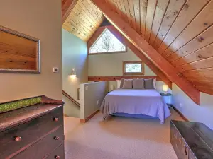 Cozy Mountain Cabin Situated On Crystal River! Fly Fisherman's Dream!
