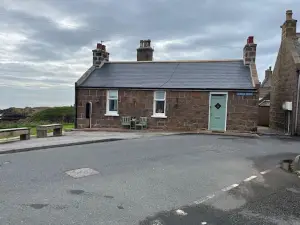 Seaside Cottage Retreat in Peterhead