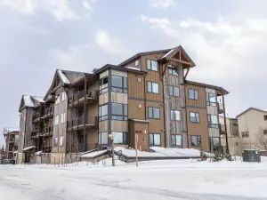 Sail Lofts 303