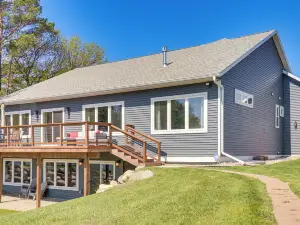 Spacious 6Br Lake Victoria Retreat w/ Private Dock