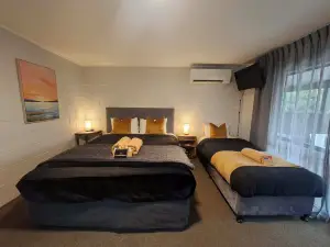 Mackenzie Motels