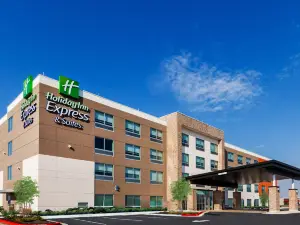 Holiday Inn Express & Suites CHANUTE by IHG