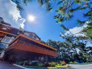 The Forest Lodge at Camp John Hay Privately Owned - with Balcony and Parking 133