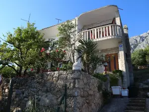 Apartments Mare
