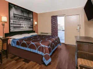 Super 8 by Wyndham Lubbock Civic Center North
