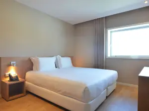 Spot Family Apartments