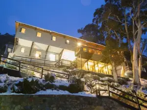 Aneeki Ski Lodge