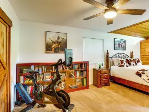 Scenic Riverfront Escape w/ Sauna in Junction City