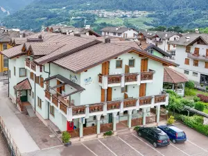 HC HOTEL GARNI ROOM AND APARTMENT