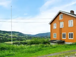 10 Bedroom Beautiful Home in Østre Gausdal