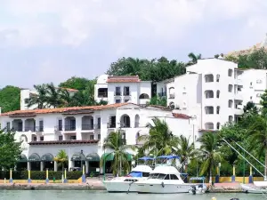 Hotel Marina Resort & Beach Club