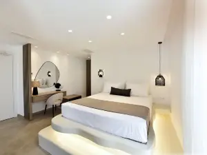 Anais Milos Suites