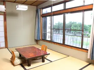 Hotel Yomeikan