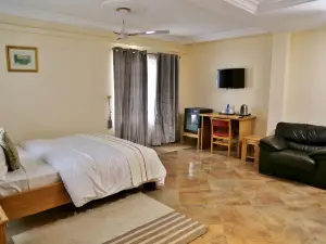 Eden Vale Hotel