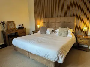 サンドフォード アームズ