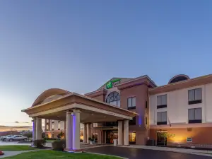 Holiday Inn Express & Suites BOWLING GREEN by IHG