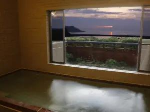 三七十館