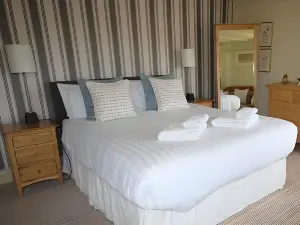 Royal Oak Inn