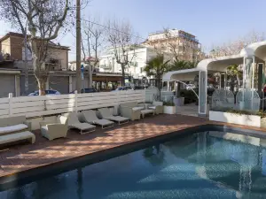 Best Western Maison B Hotel