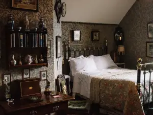 St Benedict - Victorian Bed and Breakfast