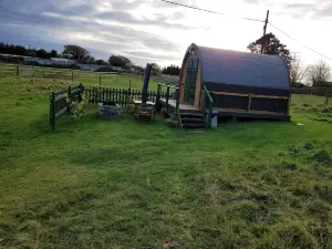 Glamping Pod in St Austell Sleeps 2 with Spa Pool