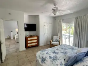 Spacious Condo Bimini Bay Resort, Bahamas, 2Bedrooms /2 Bathrooms, sleeps 8
