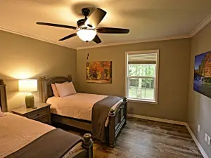 Buffalo to Branson country house