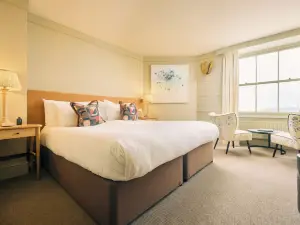 The Godolphin Hotel