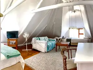 Crawfords Beach Lodge