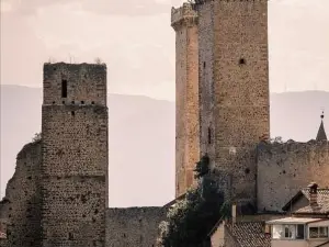 IL BORGO DI ROCCA CALASCIO