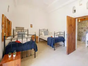 Oleandra Holiday Home