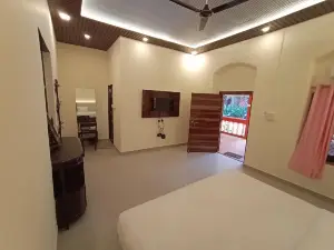 The Byke Retreat - Laxmi Resort - Pan India Pure Veg Hotel Chain