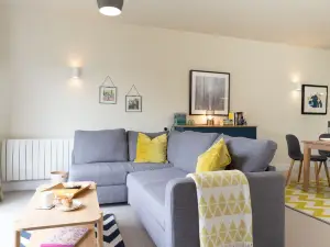 Idyllic Ambleside Retreat with Panoramic Views by LetMeStay