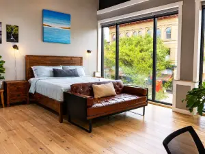 The Benjamin Hotel
