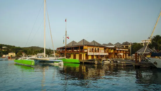 老遊艇俱樂部海濱度假飯店