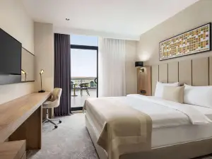 Ramada Plaza by Wyndham Batman