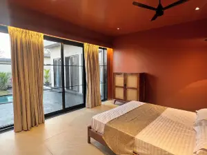 Finding Life House By Jumbo Holidayz