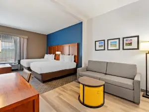 Comfort Suites Bethlehem Near Lehigh University and LVI Airport